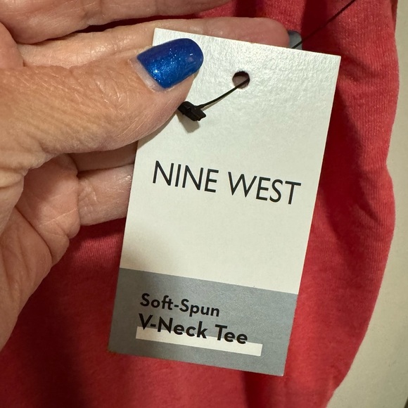 Nine West - soft spun tshirt - Coral- size XL NWT - Picture 4 of 5